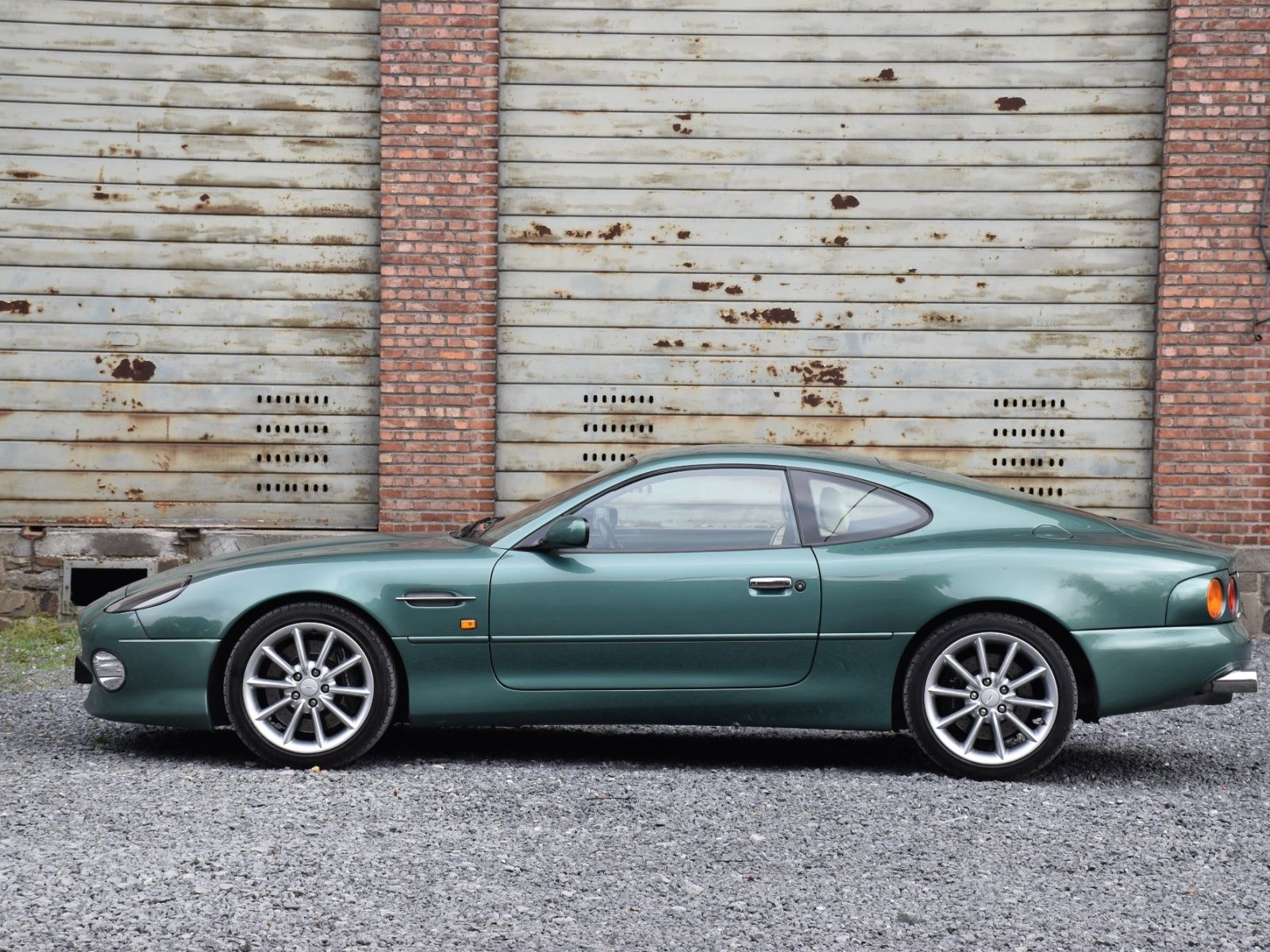 Aston Martin DB7